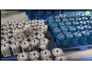 相比步進(jìn)電機(jī)，減速電機(jī)轉(zhuǎn)速慢、力矩大